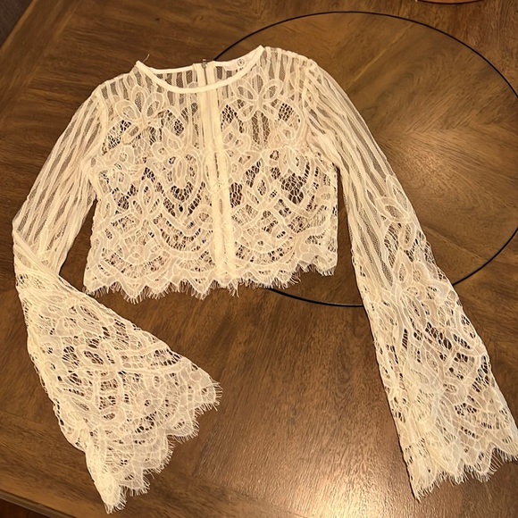 Missguided lace long sleeve crop top - Picture 4 of 6